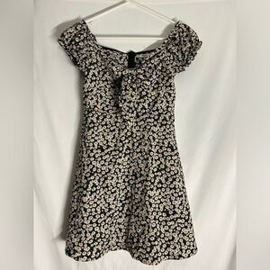 May Floral Dresss Size small Sun dress